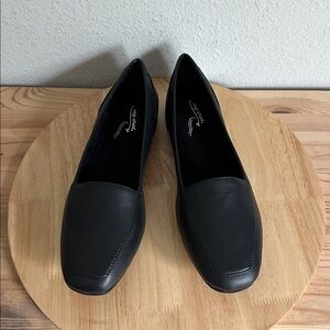 Easy Street Thrill Womens Square Slip-On Shoe